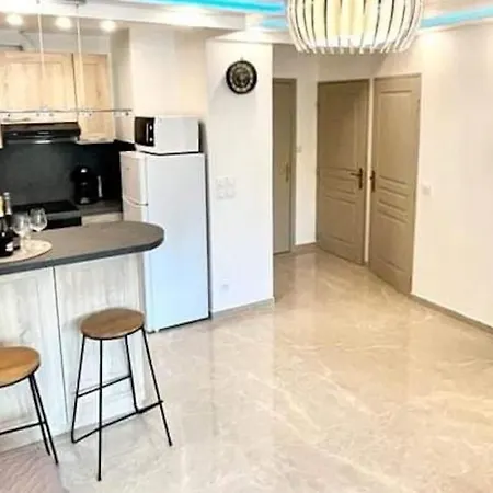 La Bocca,appartement 5 Min De Plages Appartamento